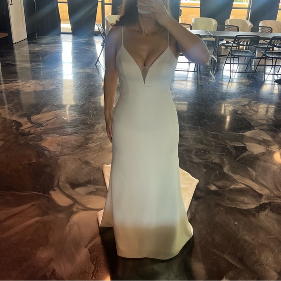 Madi Lane MORRISON Bridal Dress, 14, IVORY, altered for sz8-10 w/ French bustle - Picture 7 of 10